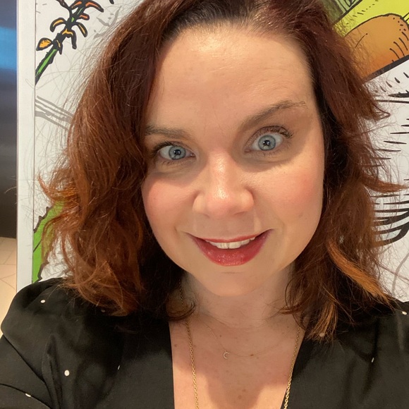 Meet your Posher, Colleen - Picture 7 of 8